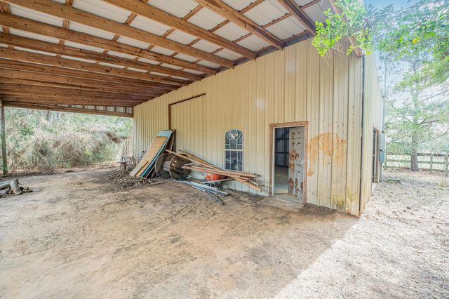 111 Whispering Meadow, Magnolia, TX 77355