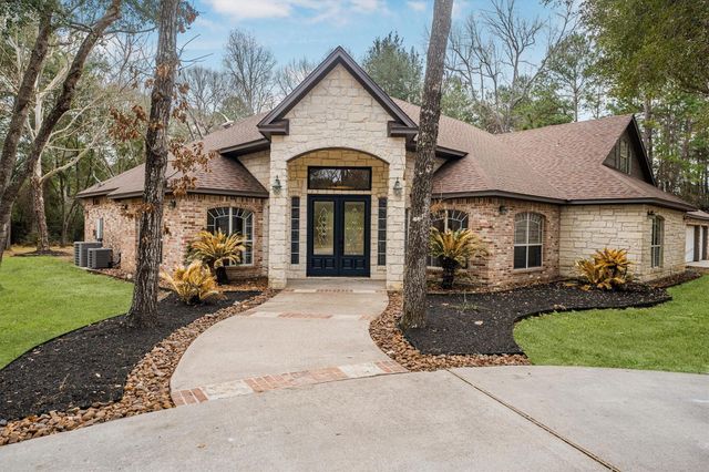 111 Whispering Meadow, Magnolia, TX 77355