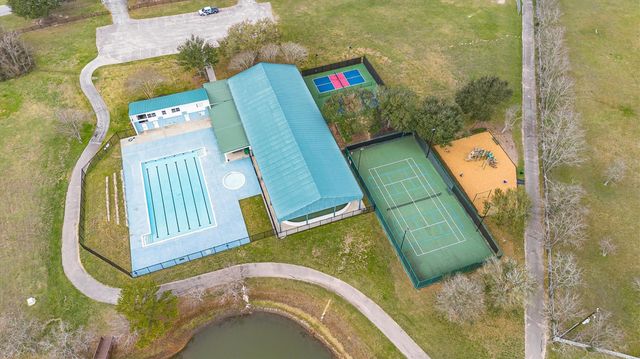 111 Whispering Meadow, Magnolia, TX 77355