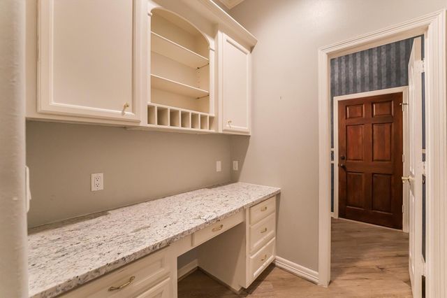 111 Whispering Meadow, Magnolia, TX 77355