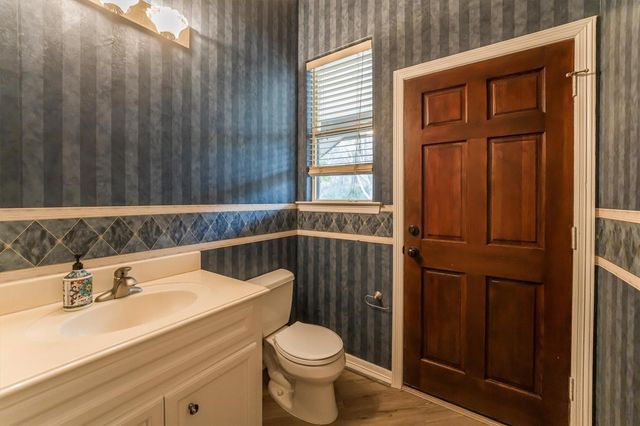 111 Whispering Meadow, Magnolia, TX 77355