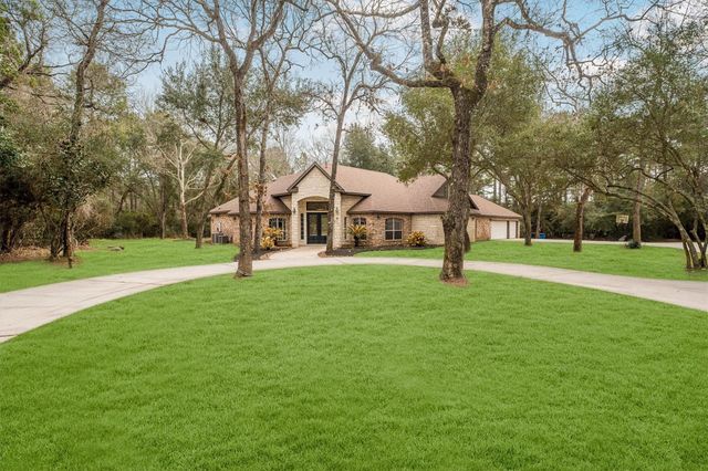 111 Whispering Meadow, Magnolia, TX 77355