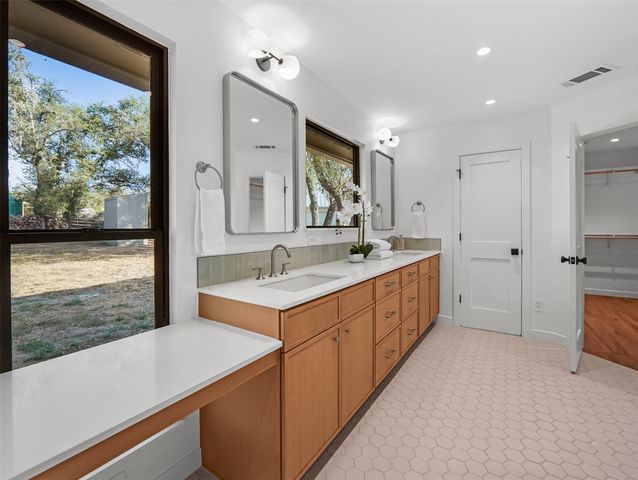 107 High Plains DR, Dripping Springs, TX 78620