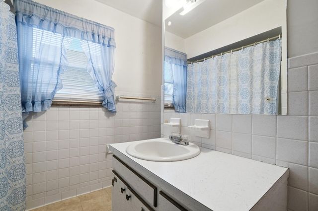 303 Madison Street, Groveport, OH 43125