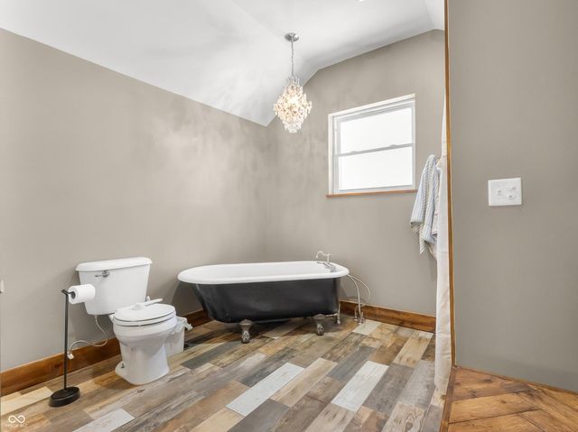 3200 25th Street, Columbus, IN 47203