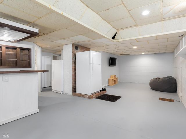 3200 25th Street, Columbus, IN 47203