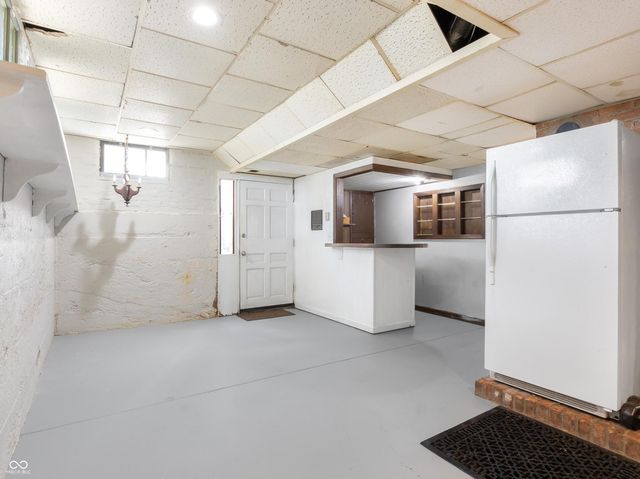 3200 25th Street, Columbus, IN 47203