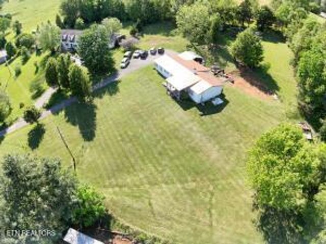2517 Shields Ferry Rd, Morristown, TN 37814