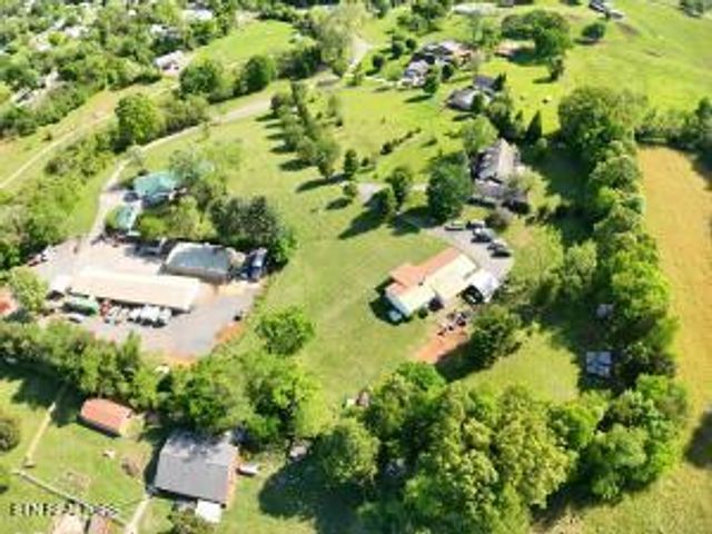 2517 Shields Ferry Rd, Morristown, TN 37814