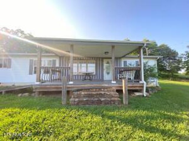 2517 Shields Ferry Rd, Morristown, TN 37814
