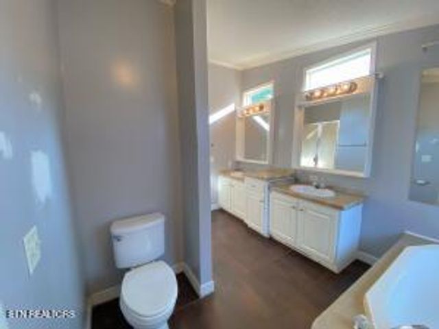 2517 Shields Ferry Rd, Morristown, TN 37814