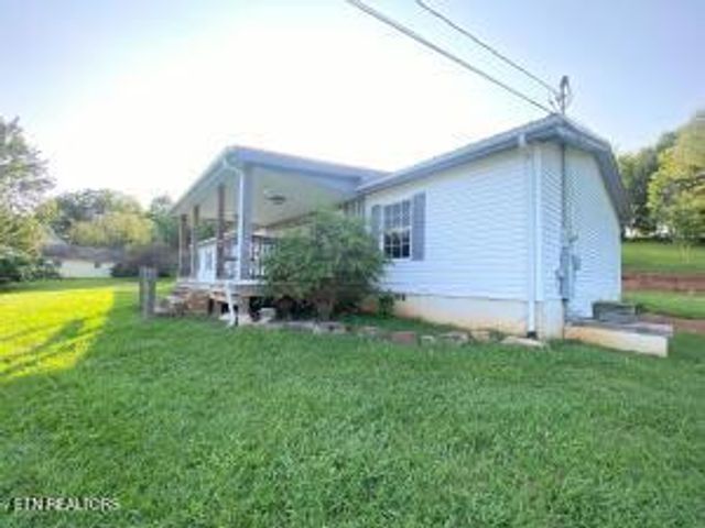 2517 Shields Ferry Rd, Morristown, TN 37814