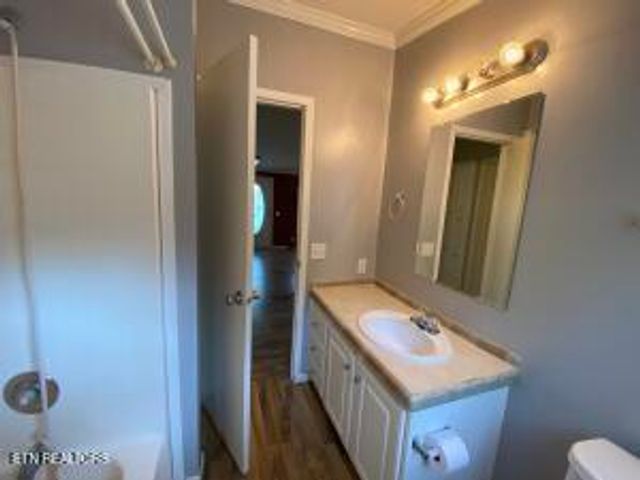 2517 Shields Ferry Rd, Morristown, TN 37814