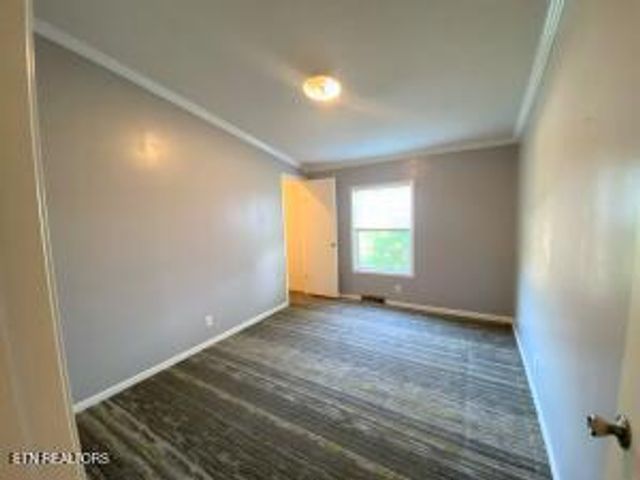 2517 Shields Ferry Rd, Morristown, TN 37814