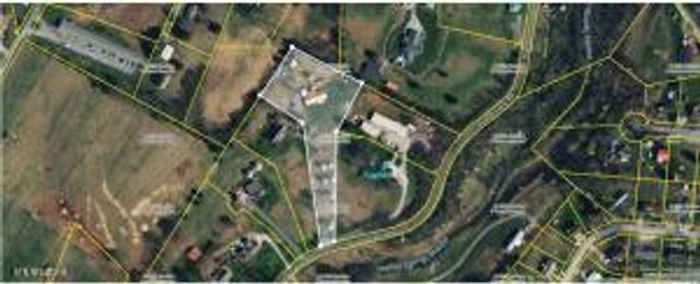 2517 Shields Ferry Rd, Morristown, TN 37814