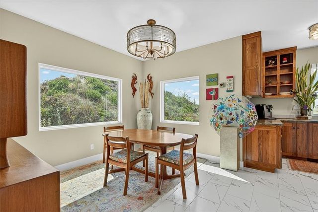 600 E Oaks Ave, Port Aransas, TX 78373