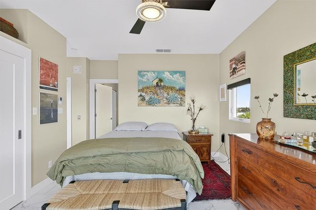 600 E Oaks Ave, Port Aransas, TX 78373