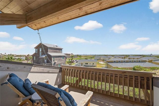 600 E Oaks Ave, Port Aransas, TX 78373