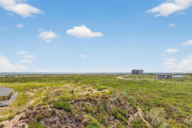 600 E Oaks Ave, Port Aransas, TX 78373