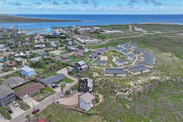 600 E Oaks Ave, Port Aransas, TX 78373