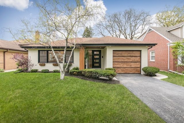 1528 S Ashland Avenue, Park Ridge, IL 60068