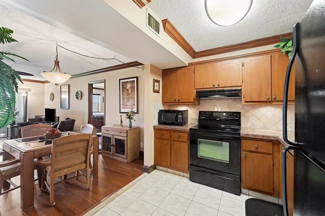 9273 SW 8th Street 321, Boca Raton, FL 33428
