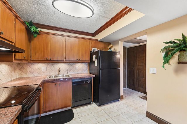 9273 SW 8th Street 321, Boca Raton, FL 33428