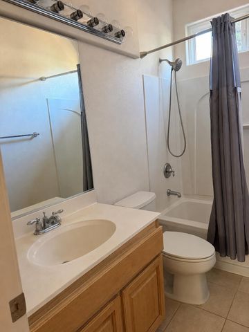 832 Alpine St, Jackson, CA 95642