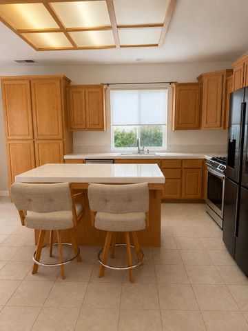 832 Alpine St, Jackson, CA 95642