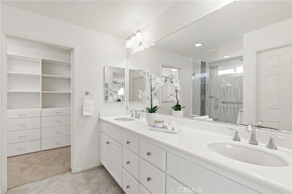Image 21 of property listing at 223 Sparkleberry Avenue, Orange, CA 92865