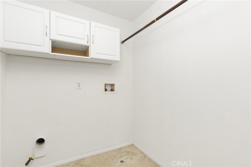 Image 28 of property listing at 223 Sparkleberry Avenue, Orange, CA 92865