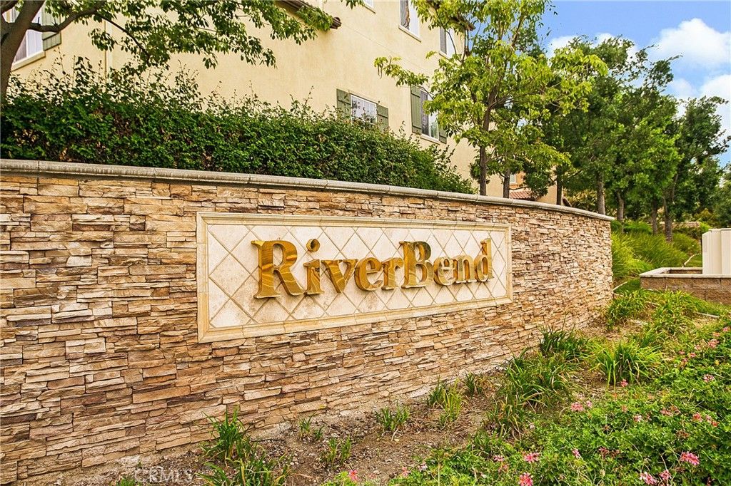 Image 32 of property listing at 223 Sparkleberry Avenue, Orange, CA 92865