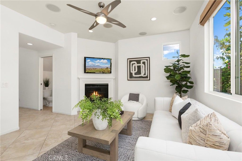 Image 6 of property listing at 223 Sparkleberry Avenue, Orange, CA 92865