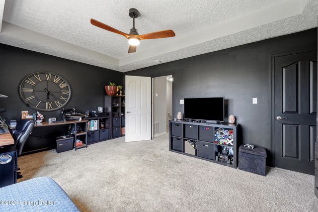 104 Allie Ct, Berea, KY 40403