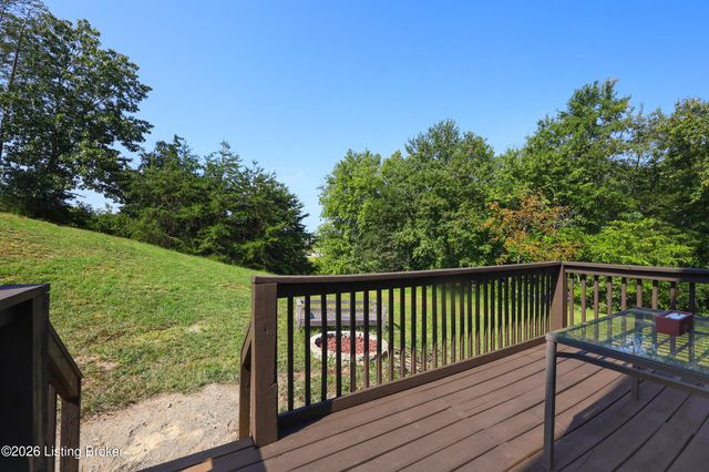104 Allie Ct, Berea, KY 40403