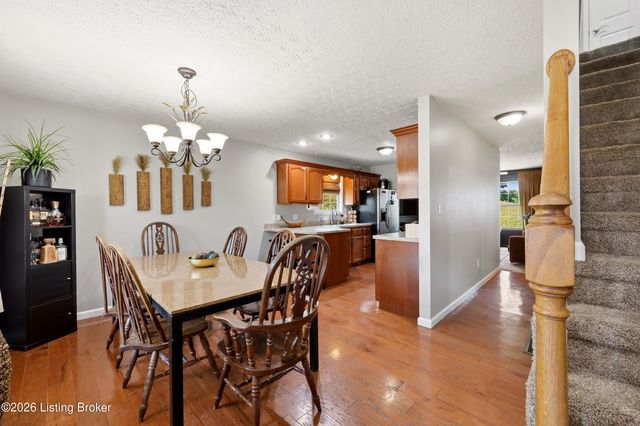 104 Allie Ct, Berea, KY 40403