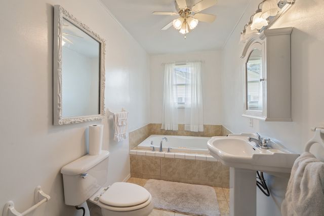 315 W Linden Ave, Hohenwald, TN 38462