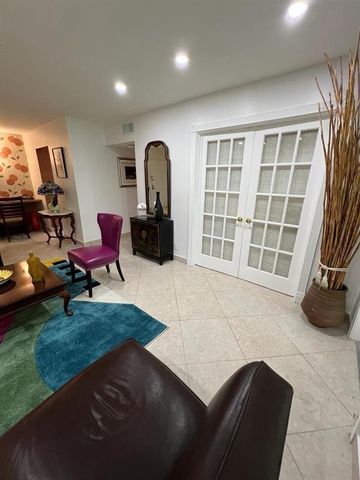 351 NE 19TH Place 206K, Wilton Manors, FL 33305