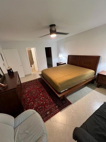 351 NE 19TH Place 206K, Wilton Manors, FL 33305