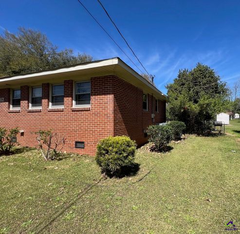 112 Briardale Avenue, Warner Robins, GA 31093