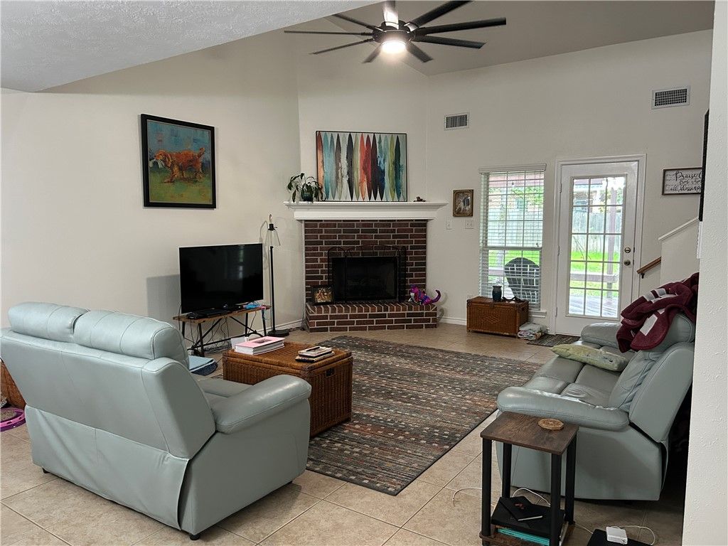 2078 Ravenstone Loop, College Station, TX 77845 — photo 2