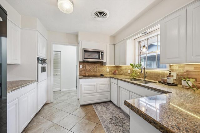 2109 Tison Street, Brenham, TX 77833