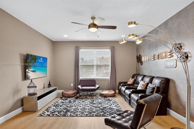 7716 Fairfax, Kissimmee, FL 34747