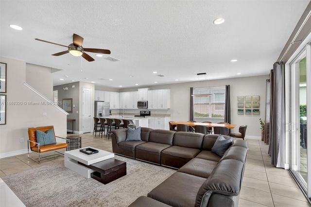 7716 Fairfax, Kissimmee, FL 34747