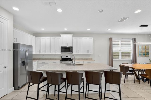 7716 Fairfax, Kissimmee, FL 34747