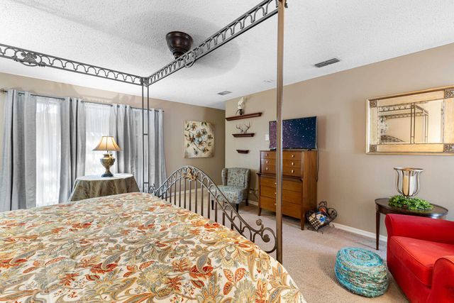 1301 Windsong Lane, Longview, TX 75604