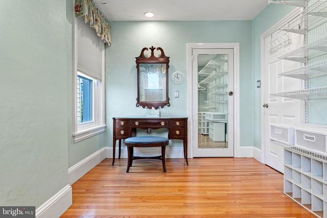 135 E 4TH AVE, Conshohocken, PA 19428