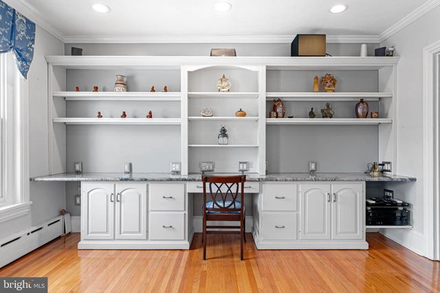 135 E 4TH AVE, Conshohocken, PA 19428
