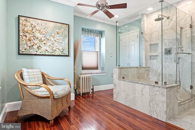 135 E 4TH AVE, Conshohocken, PA 19428
