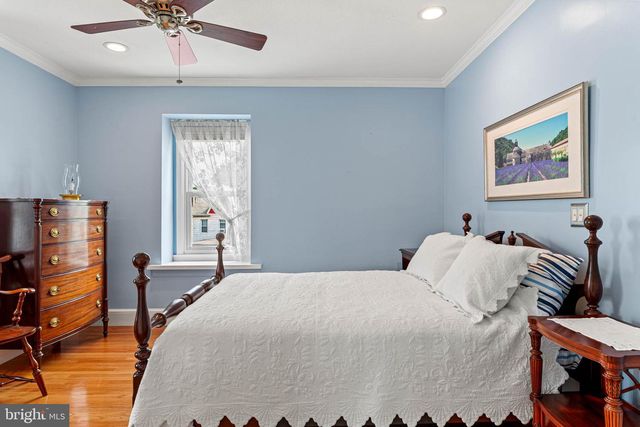 135 E 4TH AVE, Conshohocken, PA 19428